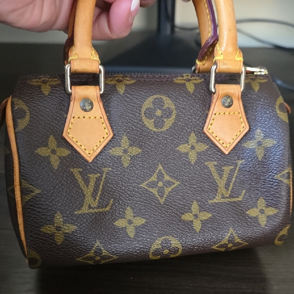 Nano Speedy Louis Vuitton Monogram Mini Bag - Picture 3 of 15